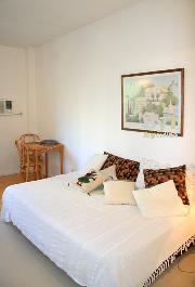 Vicente Lopez and Azcuenaga IX, click to view information