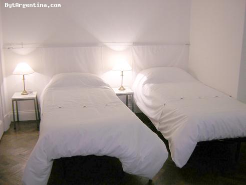 Bedroom (single bed option)