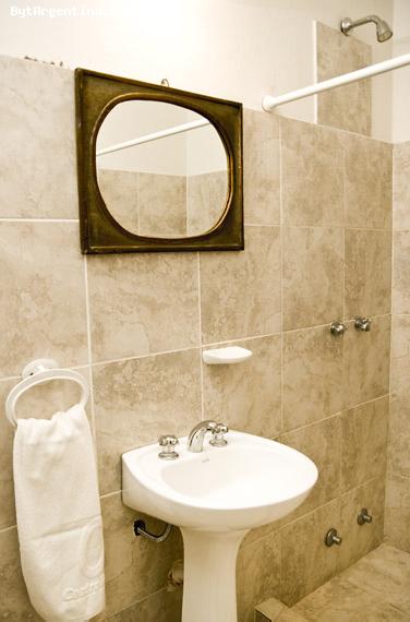 Double Bedroom 2 Private - Bathr