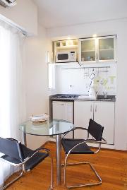 Dining Area & Kitchenette